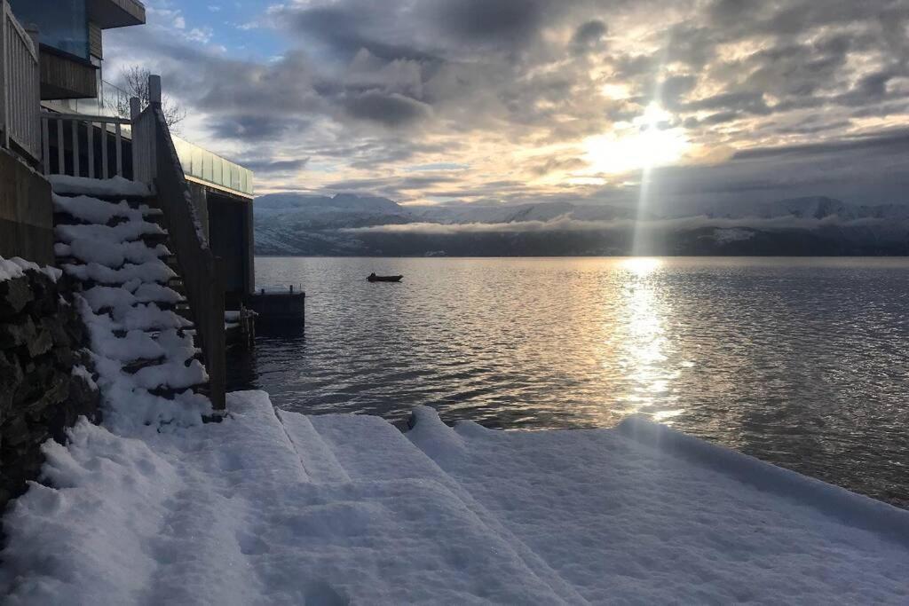 Panoramaresort In Hardangerfjorden Leilighet I Sjokanten Ved Hardangerfjorden For 7 Personer Boat , Sauna,Kajak, Sup For Rent Øystese Εξωτερικό φωτογραφία