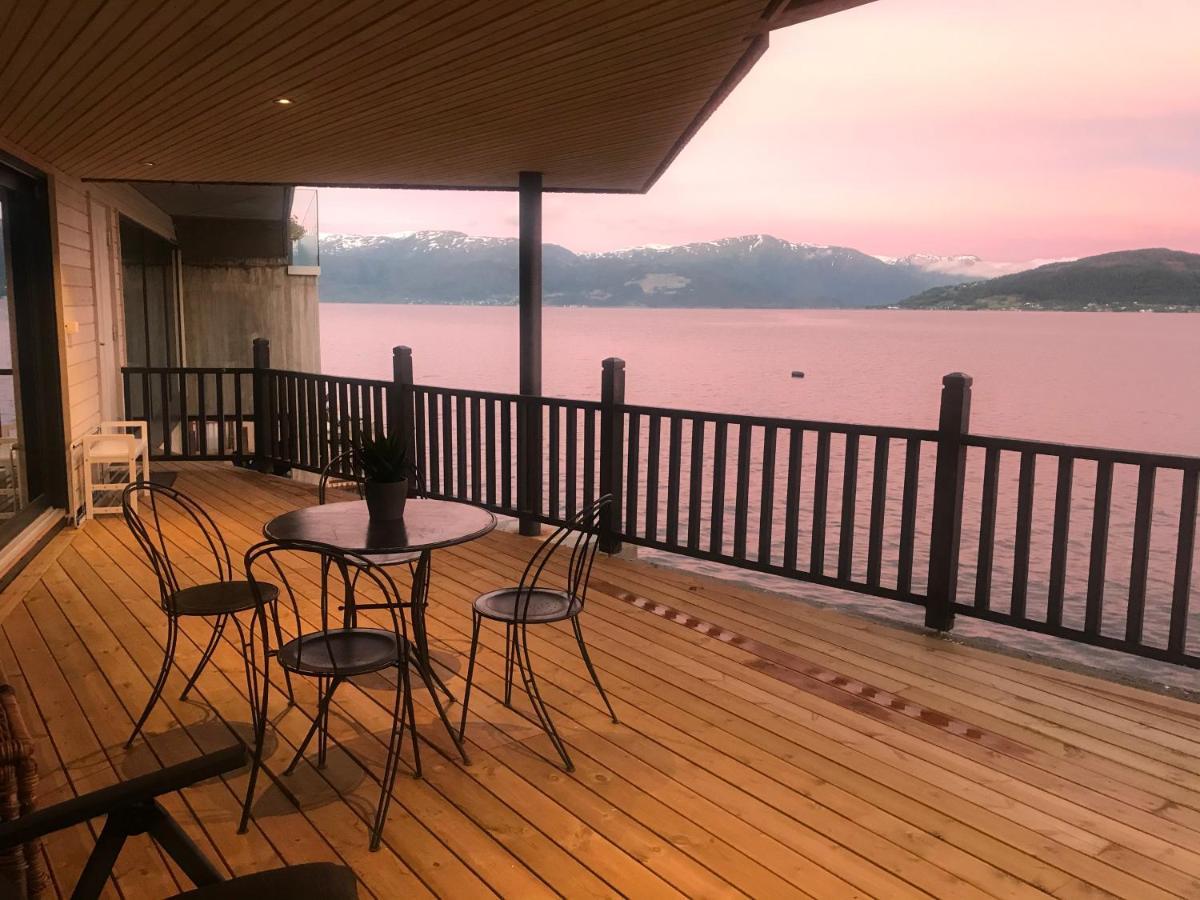 Panoramaresort In Hardangerfjorden Leilighet I Sjokanten Ved Hardangerfjorden For 7 Personer Boat , Sauna,Kajak, Sup For Rent Øystese Εξωτερικό φωτογραφία